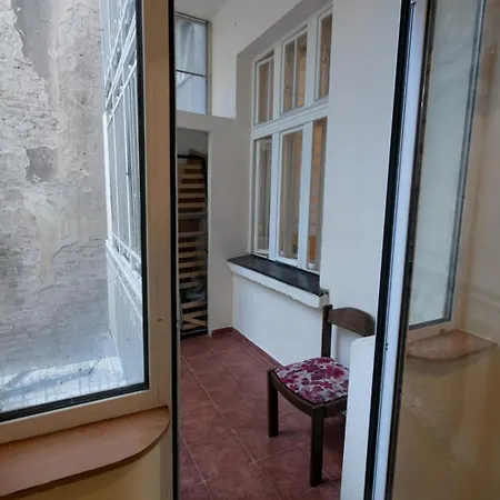 B 52 Hostel Βελιγράδι